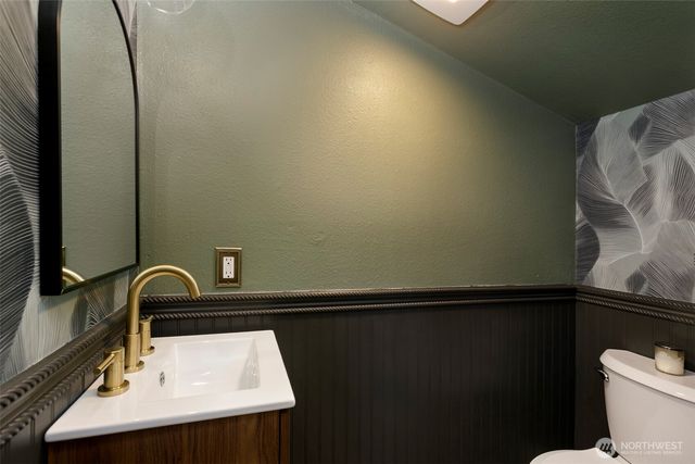 105 Lila Street, Steilacoom, WA 98388