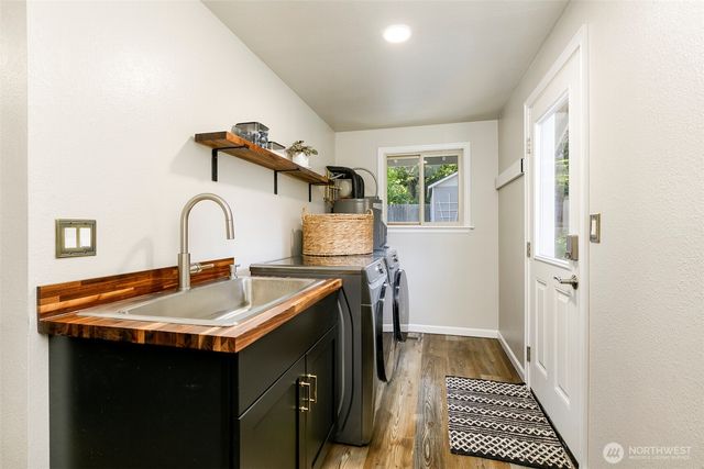 105 Lila Street, Steilacoom, WA 98388