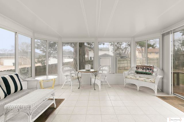 4215 S 40th Street, Lincoln, NE 68506