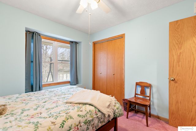 4215 S 40th Street, Lincoln, NE 68506