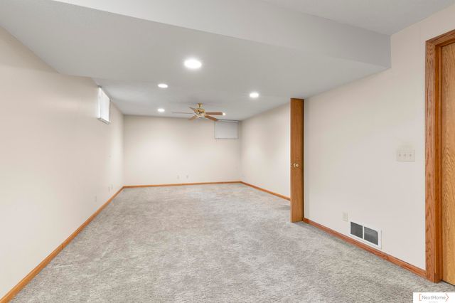 4215 S 40th Street, Lincoln, NE 68506