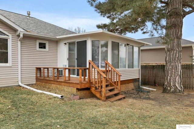 4215 S 40th Street, Lincoln, NE 68506