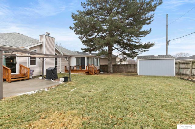 4215 S 40th Street, Lincoln, NE 68506