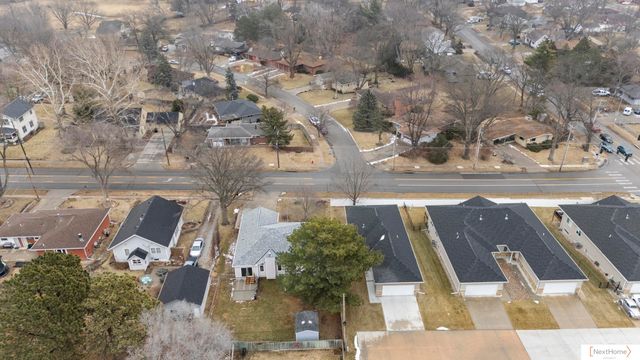 4215 S 40th Street, Lincoln, NE 68506