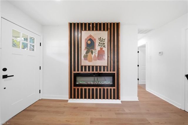 1528 Morgan DR, Hampton, VA 23663