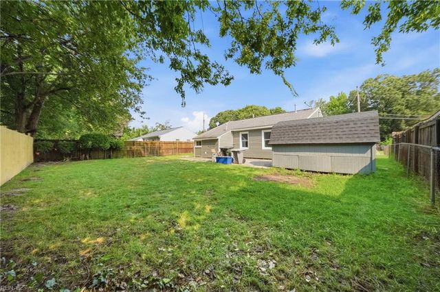 1528 Morgan DR, Hampton, VA 23663