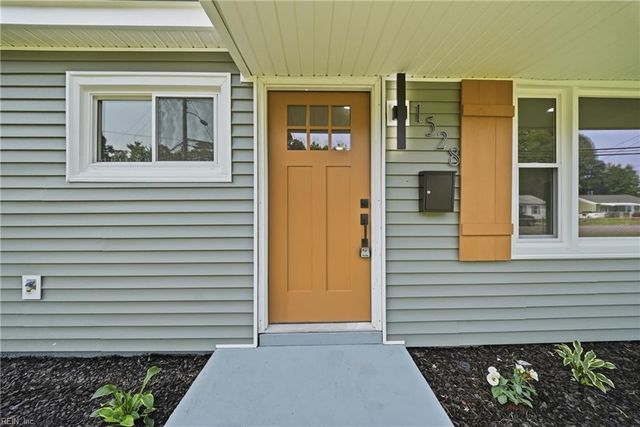 1528 Morgan DR, Hampton, VA 23663