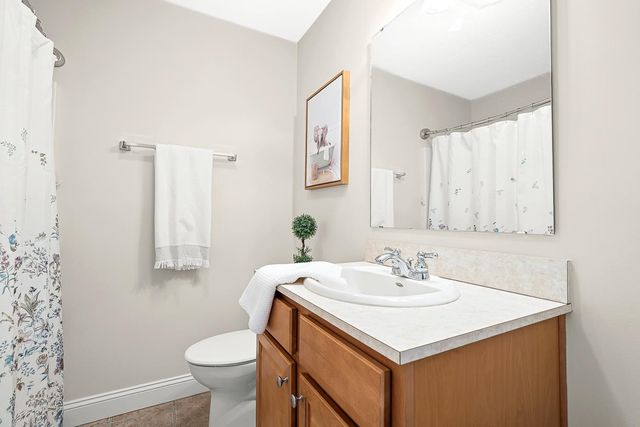 154 Hall Road, Fremont, NH 03044