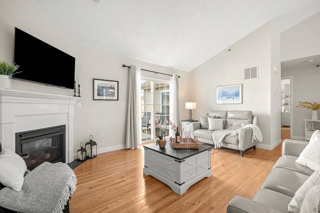 154 Hall Road, Fremont, NH 03044