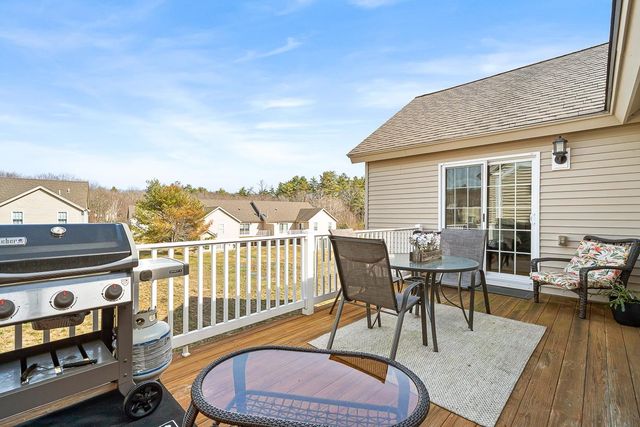 154 Hall Road, Fremont, NH 03044