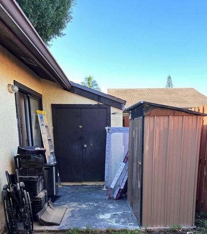 4988 Alder Drive A, West Palm Beach, FL 33417