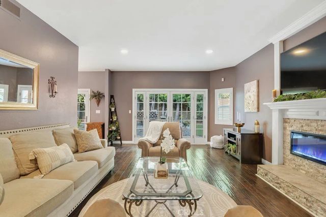 6226 Mammoth, Valley Glen, CA 91401