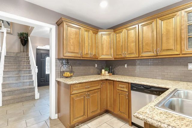 6226 Mammoth, Valley Glen, CA 91401