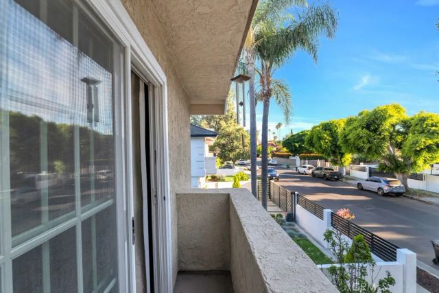 6226 Mammoth, Valley Glen, CA 91401