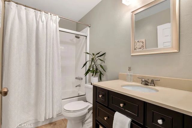 6226 Mammoth, Valley Glen, CA 91401