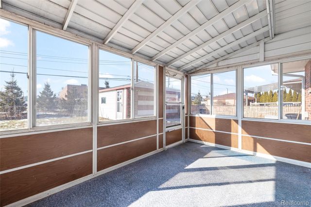 7043 N Wildwood Street, Westland, MI 48185