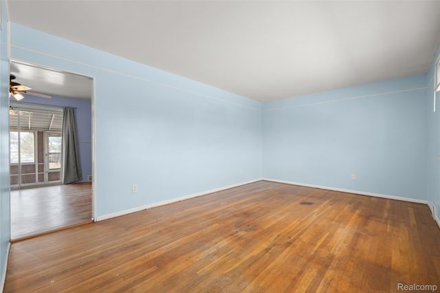 7043 N Wildwood Street, Westland, MI 48185