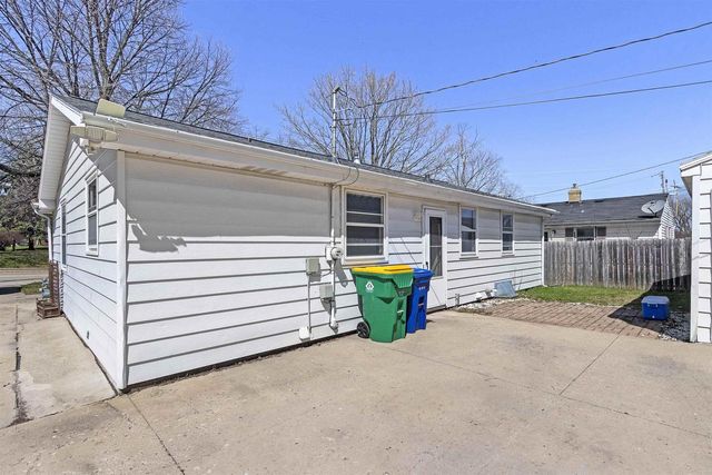 260 N DANZ AVENUE, Green Bay, WI 54302