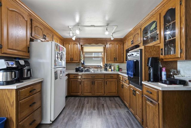 260 N DANZ AVENUE, Green Bay, WI 54302