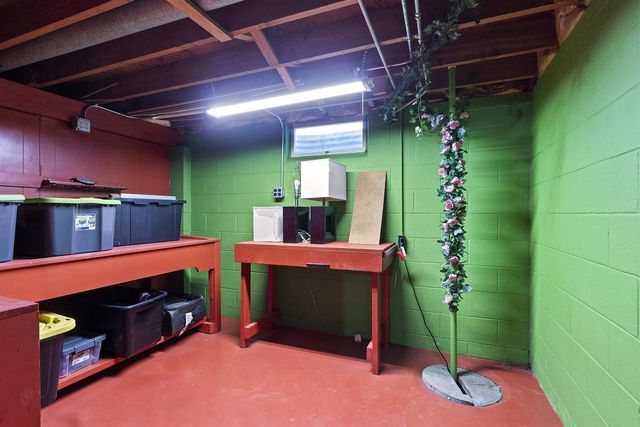 260 N DANZ AVENUE, Green Bay, WI 54302