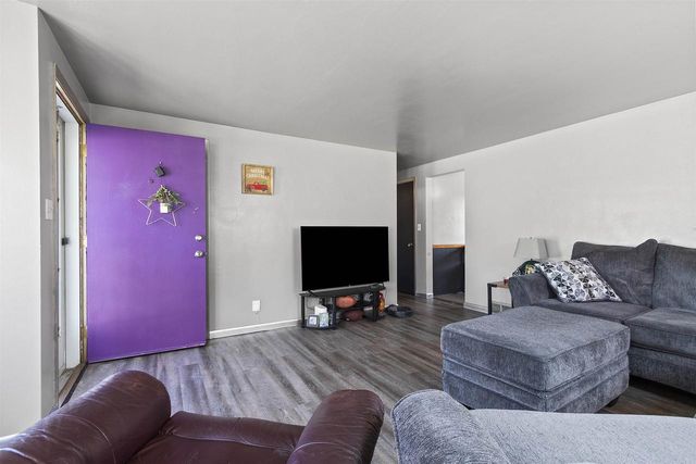 260 N DANZ AVENUE, Green Bay, WI 54302
