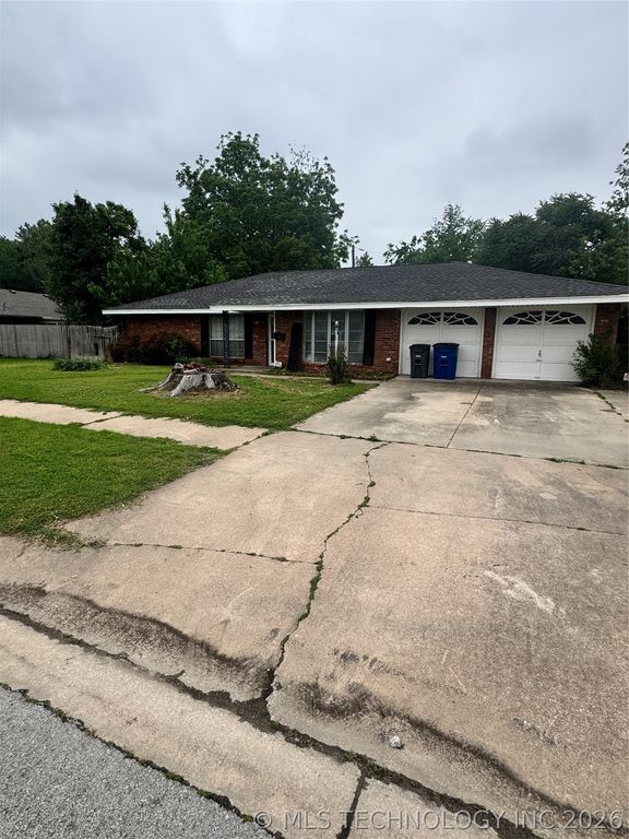 3815 S 82nd East Avenue, Tulsa, OK 74145