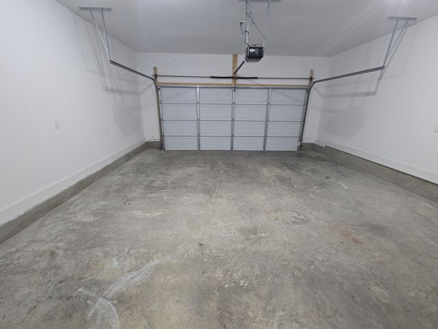 2186 Hospitality Ln, Murfreesboro, TN 37128