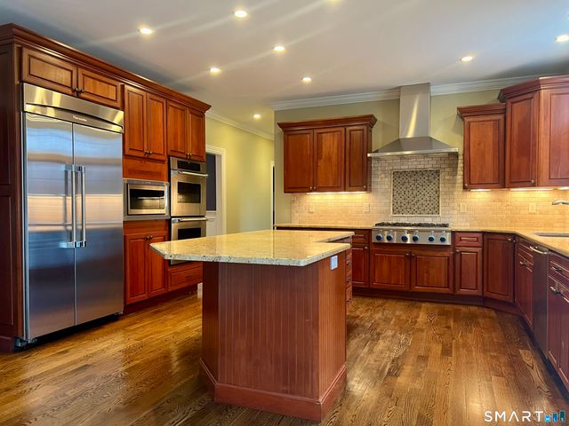 23 Aldo Drive, Woodbridge, CT 06525
