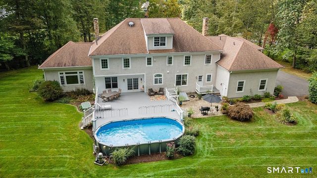 23 Aldo Drive, Woodbridge, CT 06525