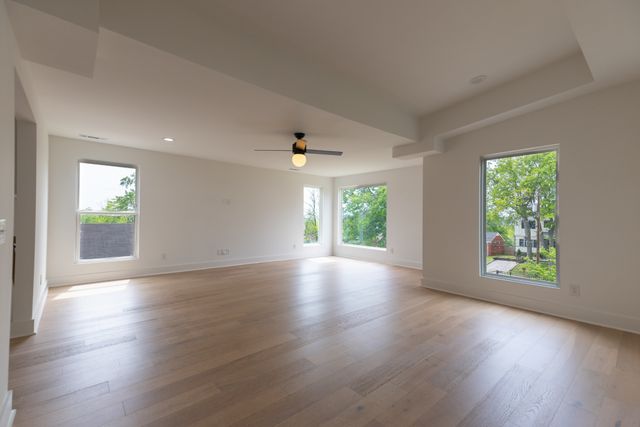517 S 10th St, Nashville, TN 37206