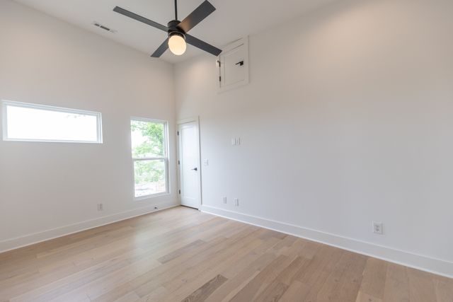 517 S 10th St, Nashville, TN 37206