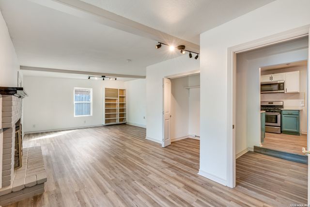 3611 Devon, San Antonio, TX 78223