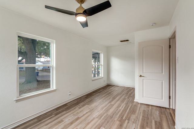 3611 Devon, San Antonio, TX 78223