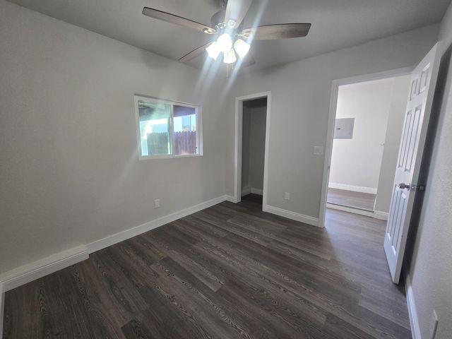 4685 E Tulare, Fresno, CA 93702