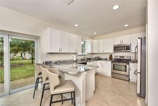 10091 Georgia ST, Bonita Springs, FL 34135