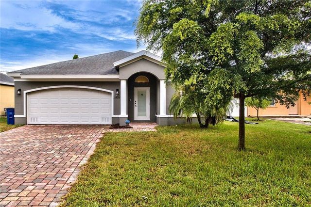 10091 Georgia ST, Bonita Springs, FL 34135