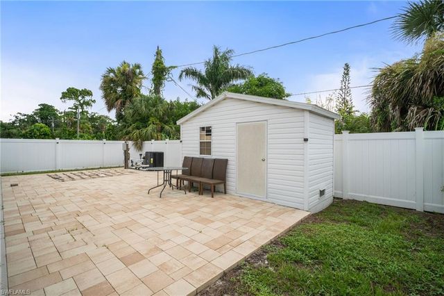 10091 Georgia ST, Bonita Springs, FL 34135