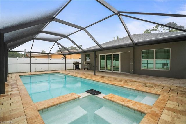 10091 Georgia ST, Bonita Springs, FL 34135