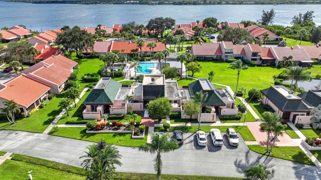 3321 SE LA PRADO Court 2 E, Port St. Lucie 2 E, Port St Lucie, FL 34952