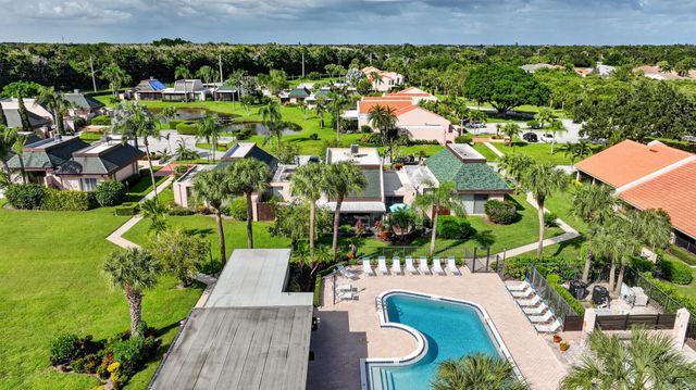 3321 SE LA PRADO Court 2 E, Port St. Lucie 2 E, Port St Lucie, FL 34952