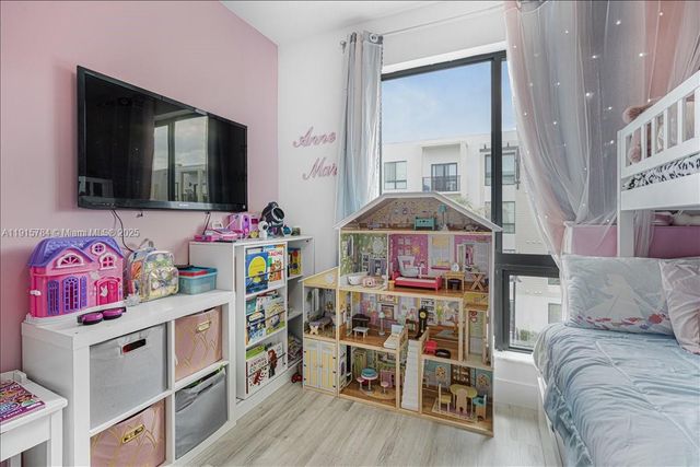 8301 NW 41st St B-309, Doral, FL 33166