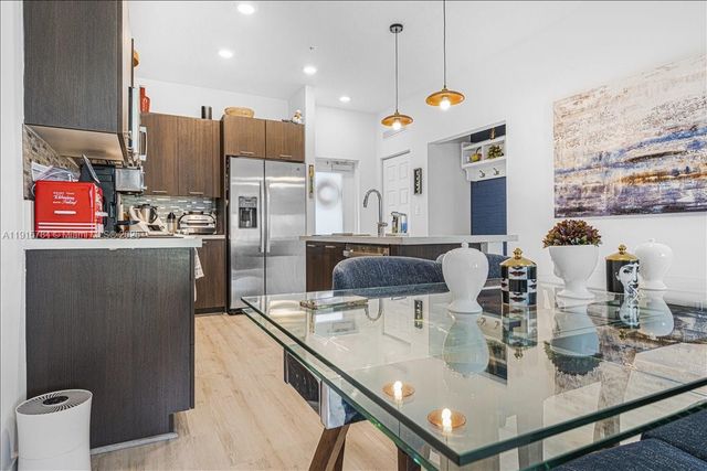 8301 NW 41st St B-309, Doral, FL 33166