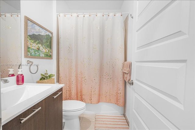 8301 NW 41st St B-309, Doral, FL 33166