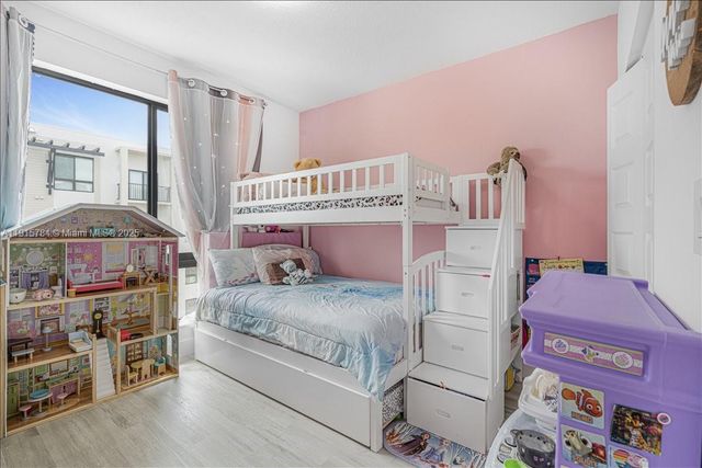 8301 NW 41st St B-309, Doral, FL 33166