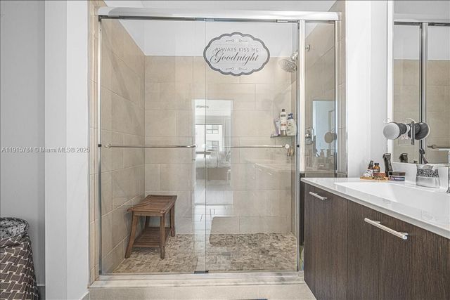 8301 NW 41st St B-309, Doral, FL 33166