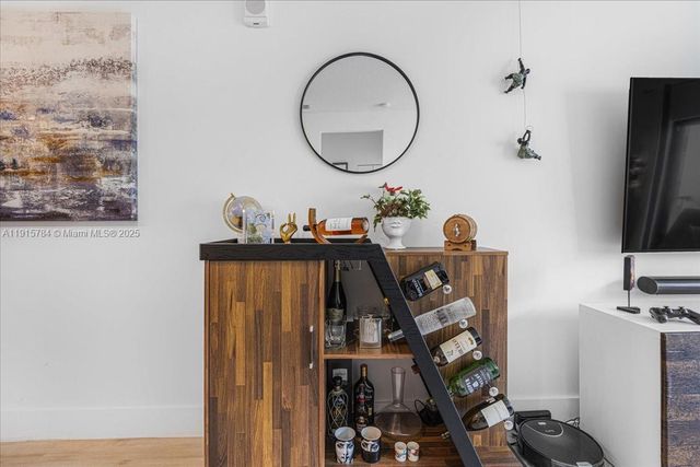 8301 NW 41st St B-309, Doral, FL 33166