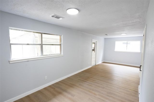 5515 Greylog Drive, Houston, TX 77048