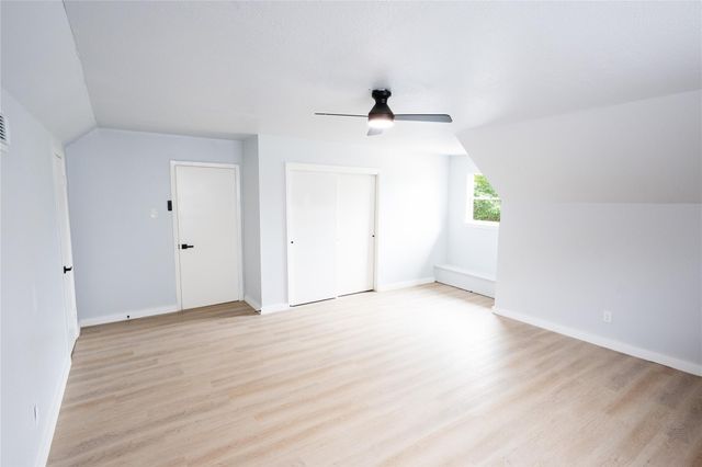 5515 Greylog Drive, Houston, TX 77048