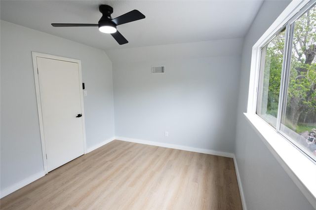 5515 Greylog Drive, Houston, TX 77048