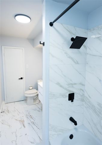 5515 Greylog Drive, Houston, TX 77048